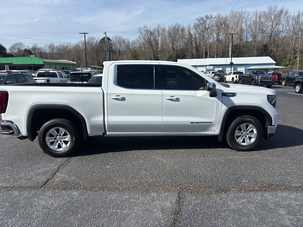 2024 GMC Sierra 1500 — detail view
